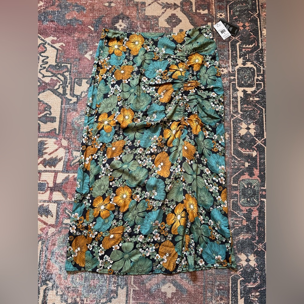 Volcom Luvely Daze Skirt Size XL/12